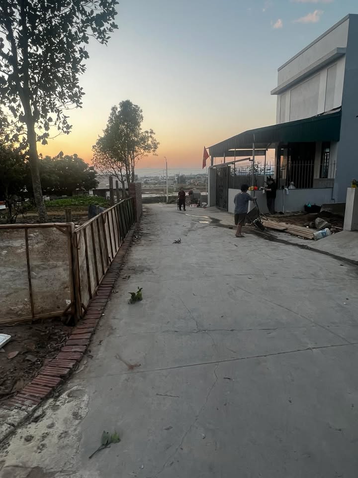 Đất nền Móng Cái 96m² giá 1.4 tỷ - Tiềm năng phát triển cao!