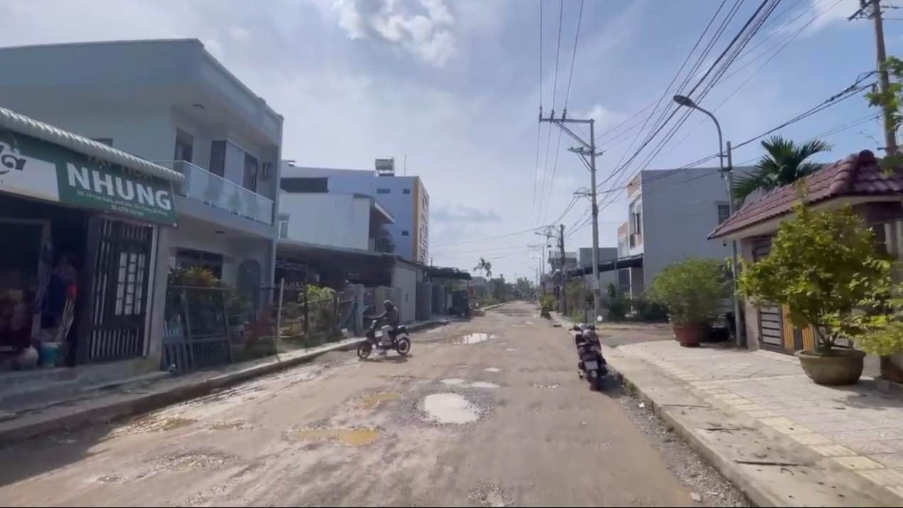 Đất nền Hòa Tiến Đà Nẵng 84m² giá 2.6 tỷ - Vị trí đẹp, kinh doanh hiệu quả!