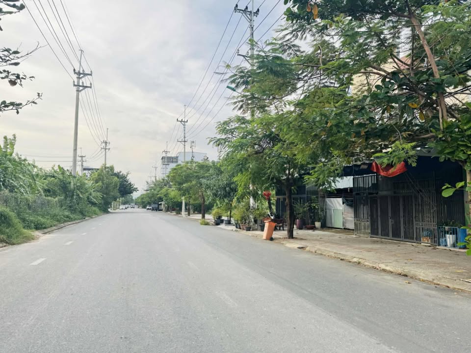 Đất tặng nhà 2 tầng tại đường Võ An Ninh, Đà Nẵng - Giá 6.4 tỷ - Kinh doanh tốt!