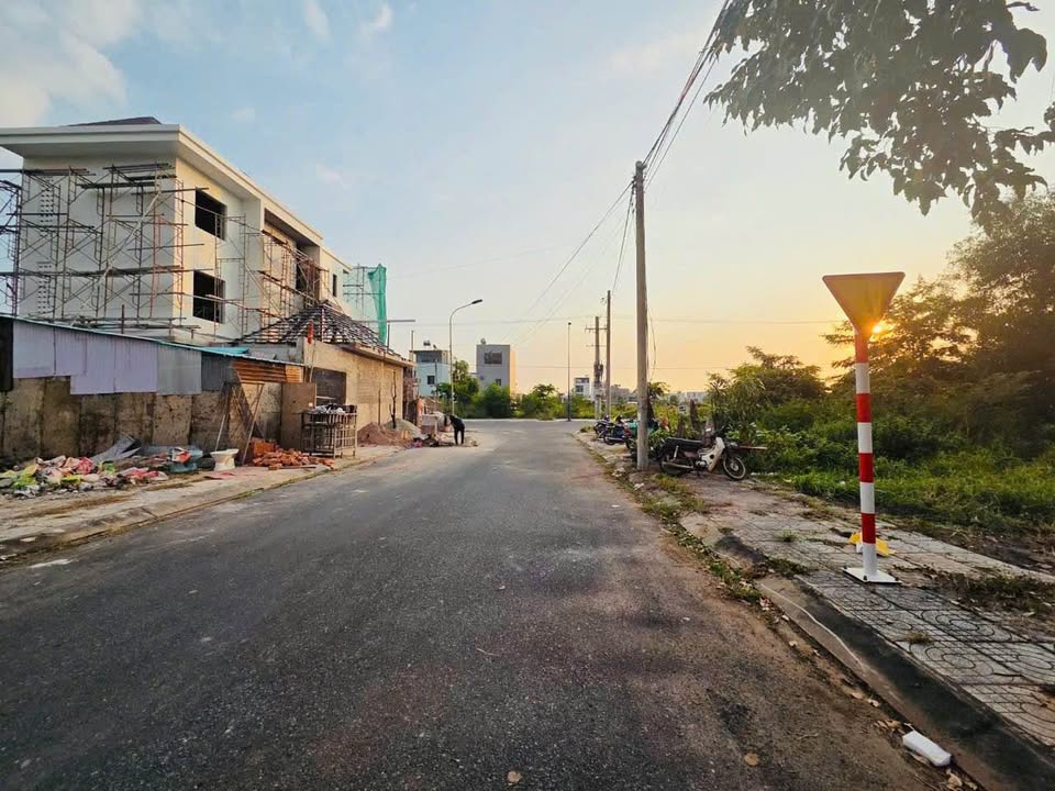 Lô đất 2 mặt tiền Gò Cát 8, Bà Rịa - Vũng Tàu, 103m² giá 3.2 tỷ - Cơ hội đầu tư tuyệt vời!