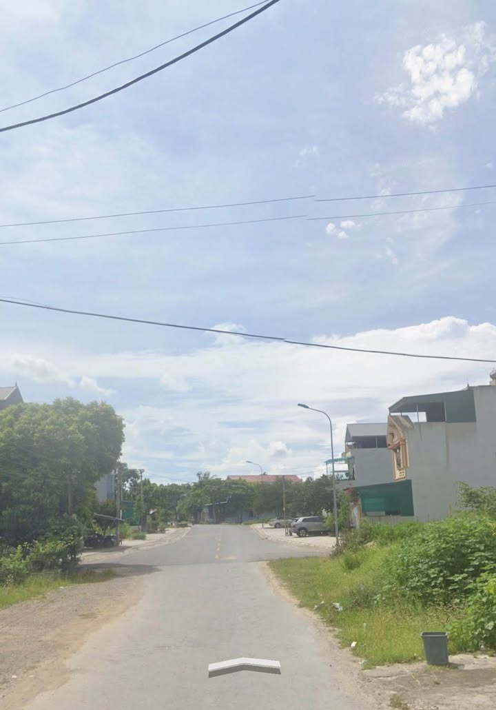 Bán đất trục chính Phường Quảng Thịnh 100m² - Giá chỉ 2 tỷ, cơ hội đầu tư tốt!