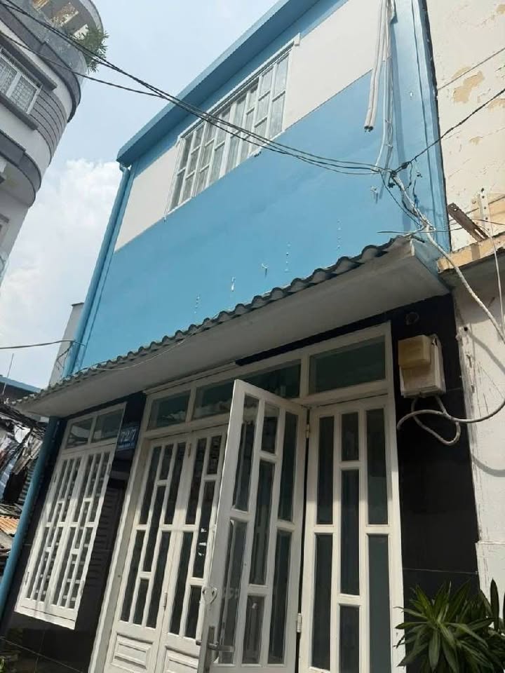 Nhà trệt lửng đường Trần Đình Xu Q1 24m² giá 4.5 tỷ - Tiện sửa chữa hoặc xây mới!