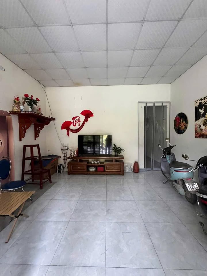 Nhà cấp 4 Đường Vũ Trọng Phụng, Duyên Hải 90m² giá 2.06 tỷ - Dọn vào ở ngay!