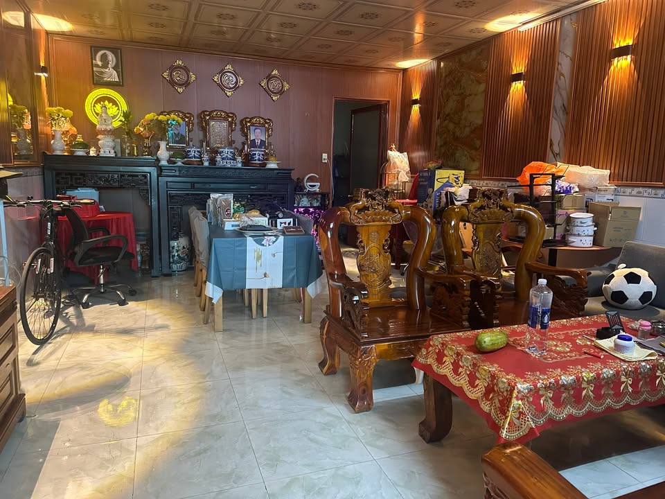 Nhà mặt tiền Nhị Bình 2, Hóc Môn, 96m² giá chỉ 2.2 tỷ - Cơ hội đầu tư tuyệt vời!