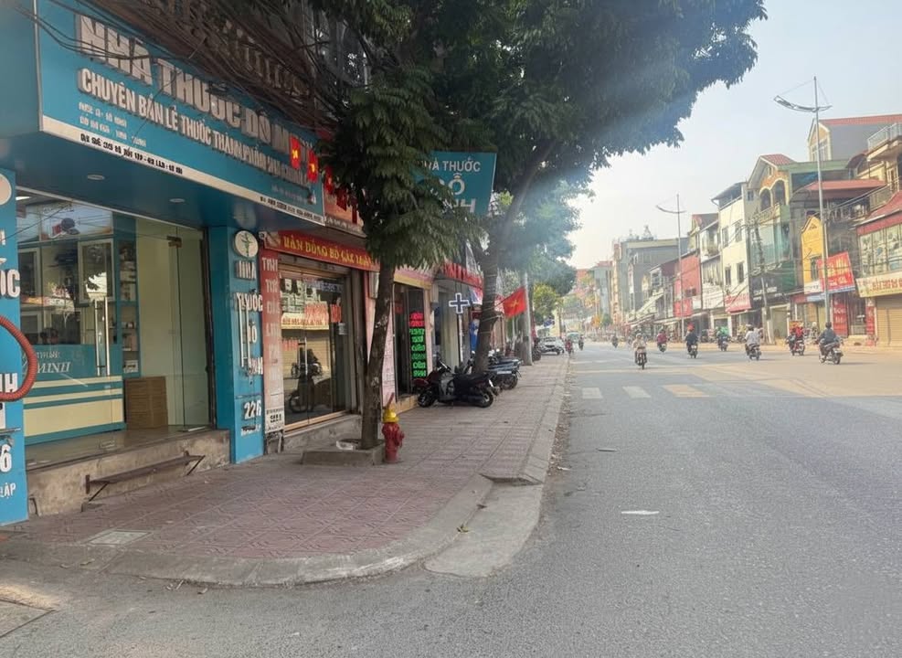 Nhà mặt tiền Ngõ 2 - Yên Viên 50m² giá thỏa thuận - Kinh doanh đỉnh cao!