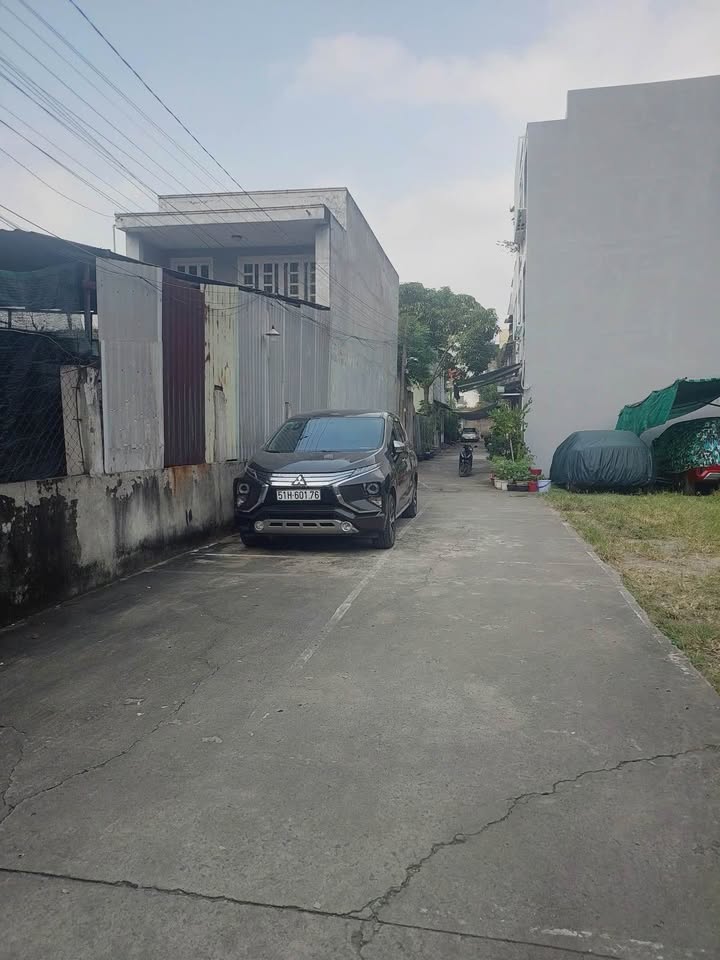 Đất nền Hiệp Bình Phước 77m² giá 5.5 tỷ - Hẻm xe hơi rộng rãi!