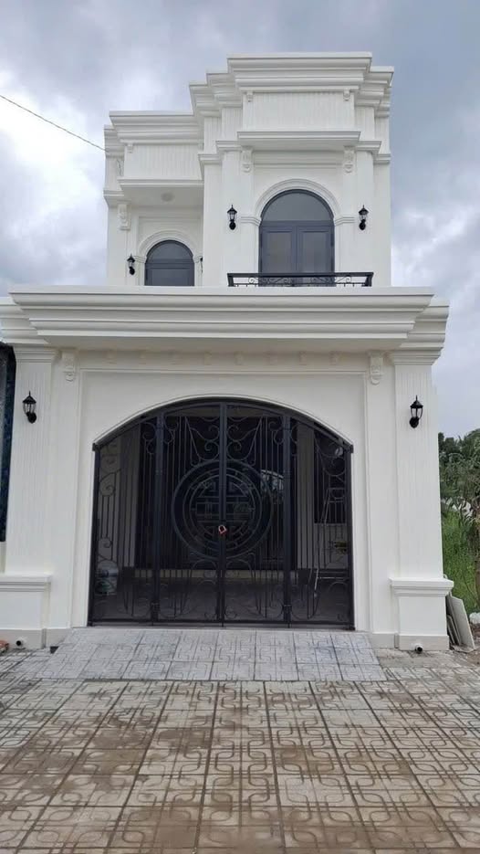 Nhà phố 1 trệt 1 lầu phường Thanh Đức 90m² - Nội thất cao cấp tặng kèm!