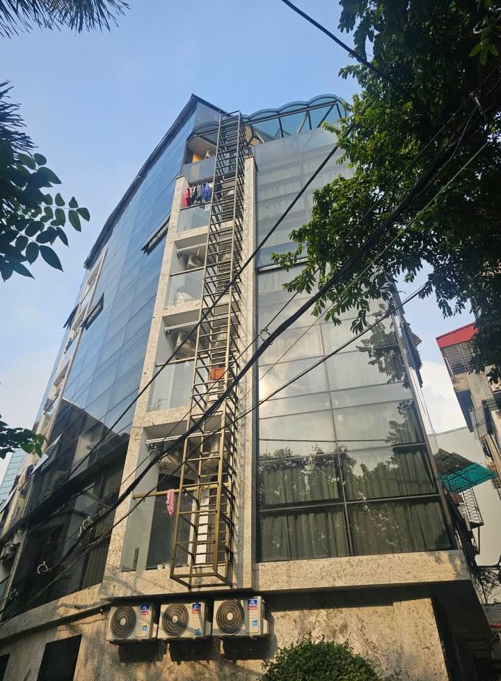 Căn hộ cao cấp Yên Hòa, Cầu Giấy 102m² giá 42 tỷ - Đầu tư sinh lời ngay!