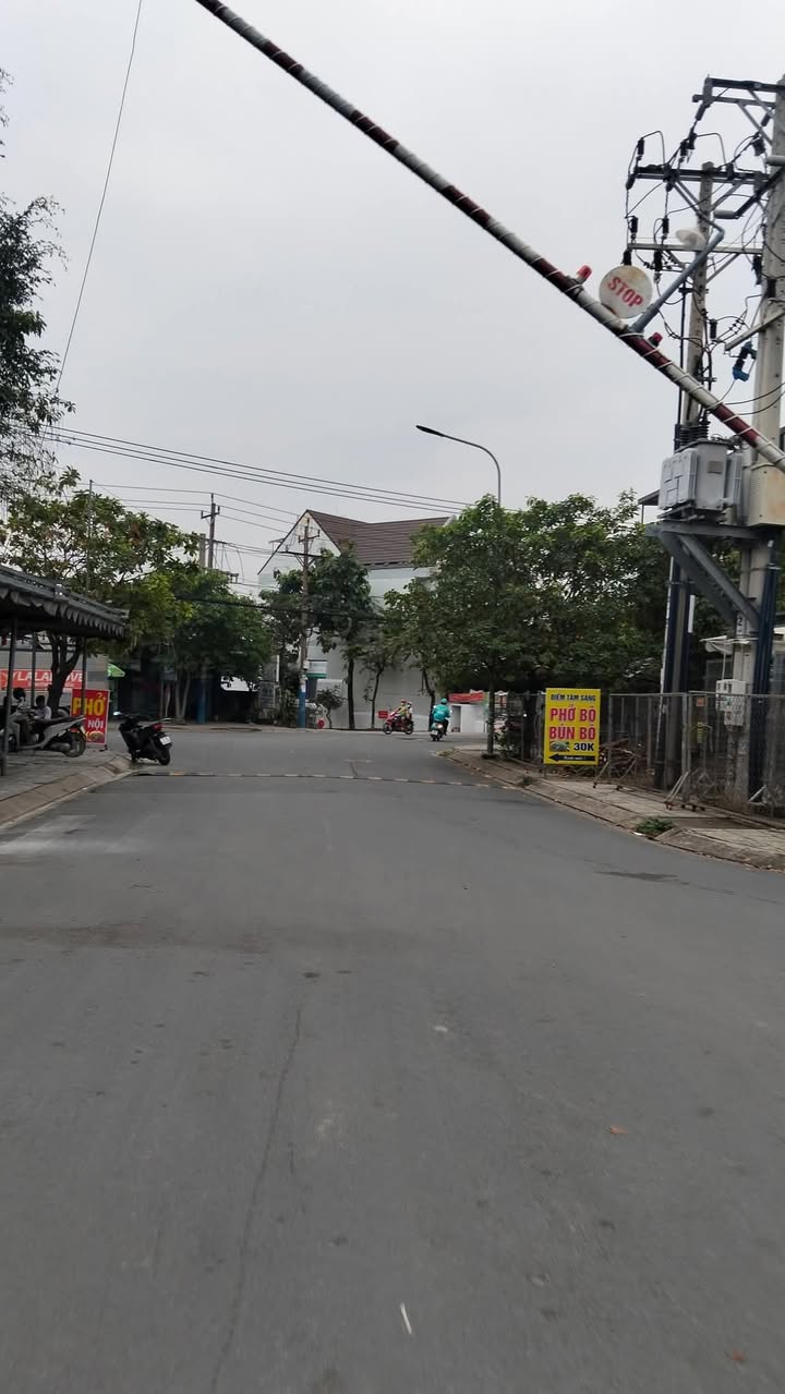 Đất mặt tiền kinh doanh đường Phan Đình Giót, An Phú, 165m² giá 5.6 tỷ - Cơ hội đầu tư sinh lời!