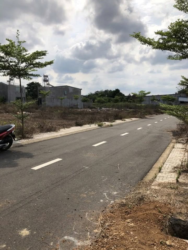 Đất sổ đỏ Trảng Bom 90m² giá 850 triệu - Cơ hội đầu tư hấp dẫn!