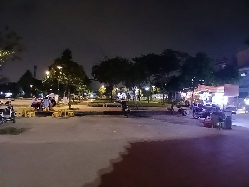 Nhà phố Phú Hữu 76.5m² giá 3.55 tỷ - Không lỗi phong thủy, gần trung tâm!