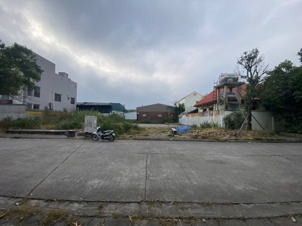 Bán đất biệt thự Cẩm Thành, Cẩm Phả 330m² giá 6.93 tỷ - Hướng Bắc, mặt tiền 15m