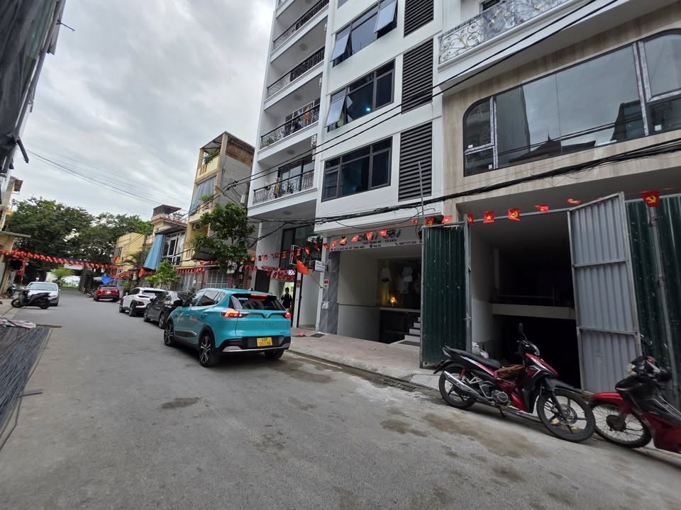 Căn hộ Hồ Tùng Mậu 125m² giá 65 tỷ - Sổ đỏ chính chủ, sẵn sàng giao dịch!