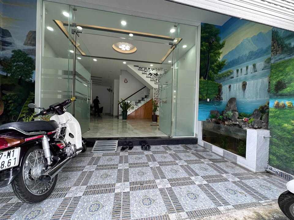 Nhà 3 tầng mặt tiền đường Ngô Đến, Vĩnh Phước, Nha Trang - Giá 7.1 tỷ - Mới đẹp, sẵn sàng ở ngay!