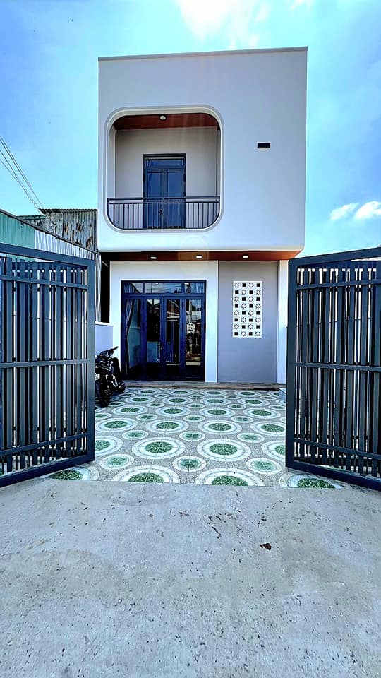 Nhà 2 Tầng Bàu Năng Tây Ninh 100m² giá 1.19 tỷ - Gần chợ và trường học!