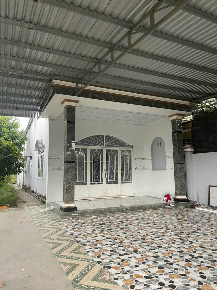 Nhà cấp 4 Long Nguyên 605m² giá 1 tỷ - Cần bán gấp, chính chủ!