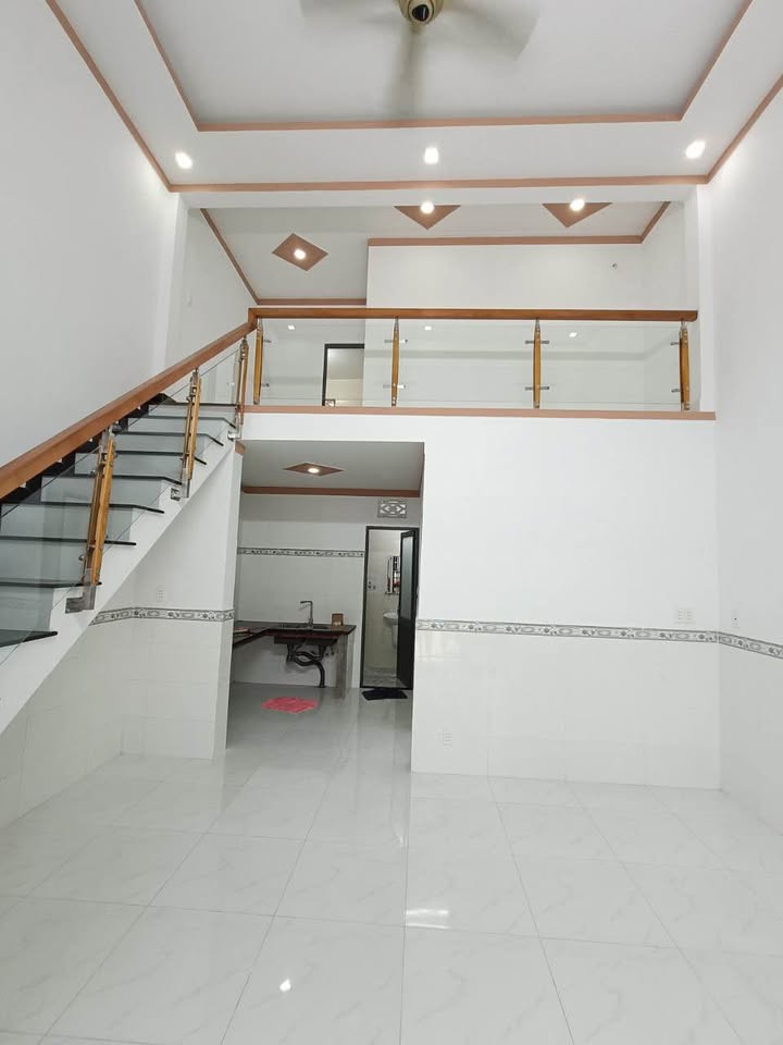 Nhà phố Tân Bình Dĩ An 45m² giá 1.25 tỷ - Nội thất đầy đủ, chính chủ!