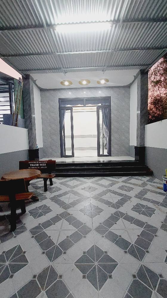 Nhà đẹp Hòa Thành Tây Ninh 150m² giá thỏa thuận - Hướng Đông, Dân cư đông đúc!