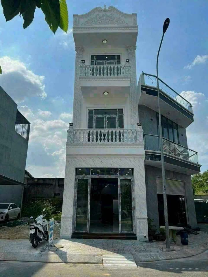 Nhà mới xây Bình Chuẩn, Thuận An 68m² giá 3.8 tỷ - Thiết kế hiện đại, nội thất cao cấp!
