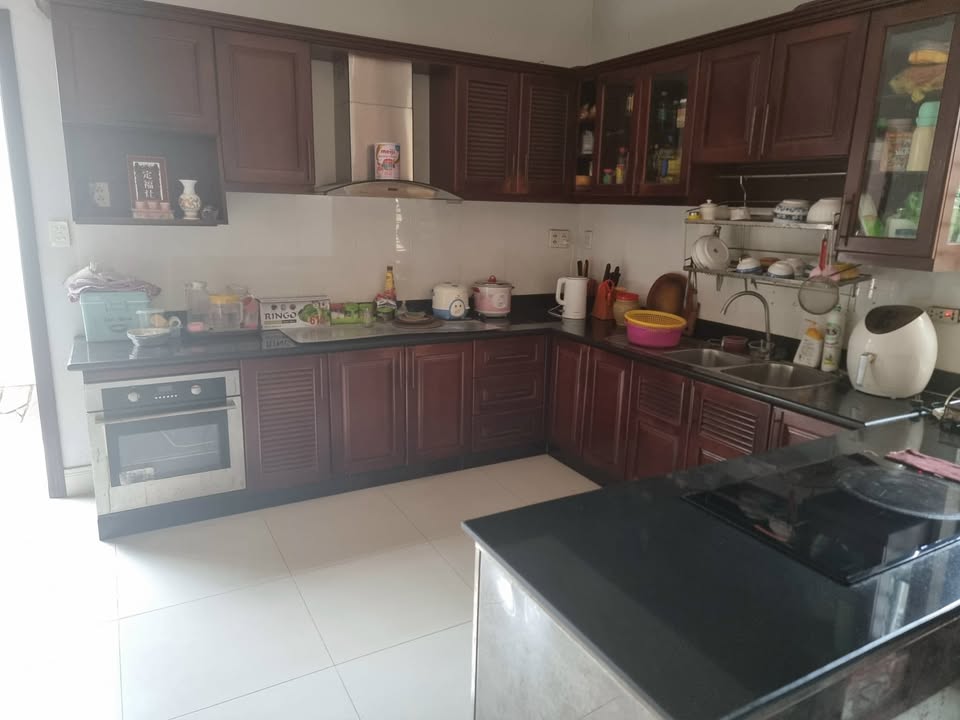 Biệt thự 2 tầng Chánh Nghĩa Thủ Dầu Một 415m² giá 19 tỷ - Nội thất cao cấp, thương lượng ngay!