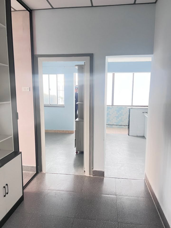 Căn hộ chung cư Bàu Cát 2 Tân Bình 41m² giá 2.25 tỷ - Sổ hồng lâu dài, công chứng ngay!