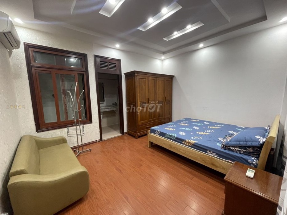 Nhà cho thuê 193 Văn Cao, Hải An, Hải Phòng 80m² giá 21 triệu - Full nội thất, ô tô đỗ cửa!