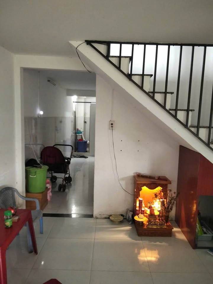 Nhà gác lửng 60m² đường Nam Cao nối dài - Giá 980 triệu, thương lượng hấp dẫn!