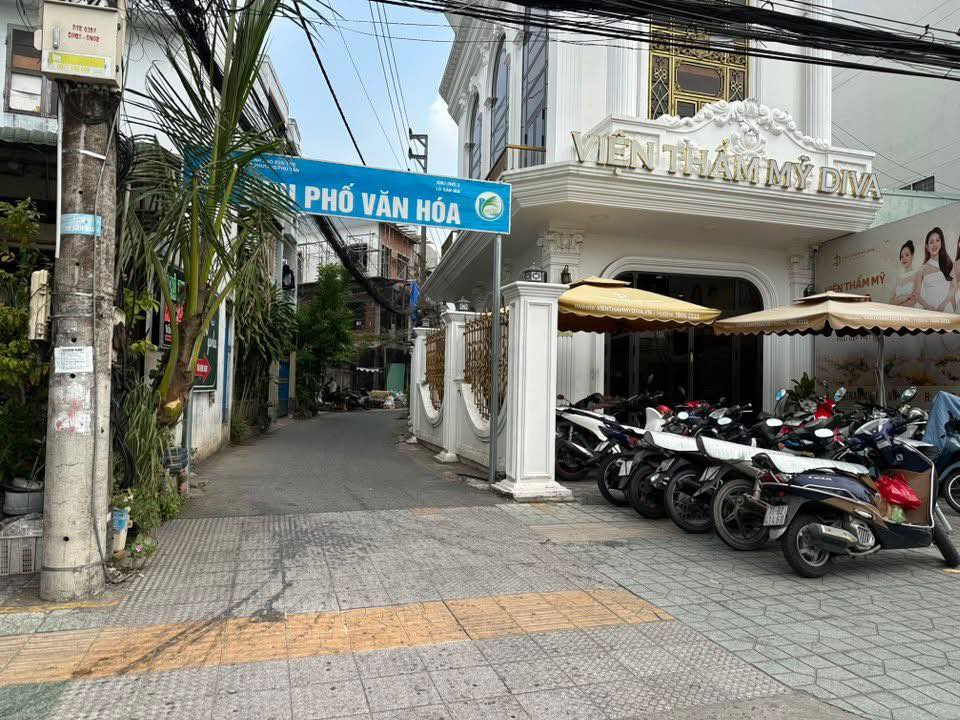 Nhà phố hẻm Sân Bia Phú Tân Bến Tre 112.6m² giá 1.95 tỷ - Phù hợp kinh doanh!