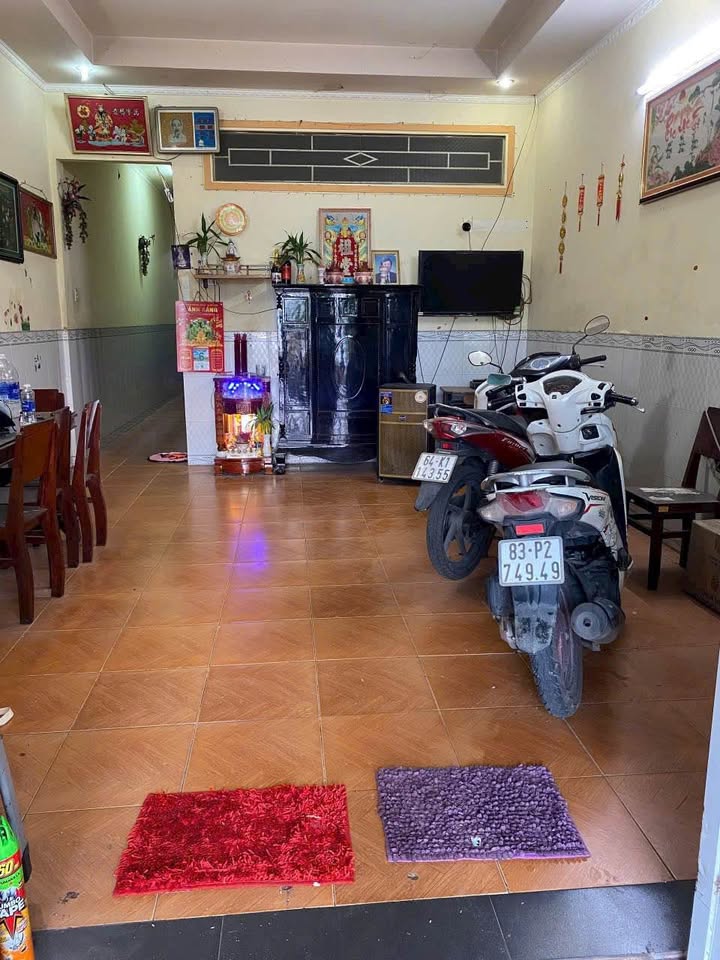 Nhà riêng đường số 8 Khu đô thị 5A Sóc Trăng 88m² giá 1.75 tỷ - Tiện ích xung quanh phong phú!