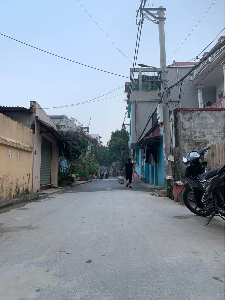 Đất Sáp Mai, Võng La 52m² giá 4 tỷ - Ngõ thông ô tô tránh, vị trí đẹp!