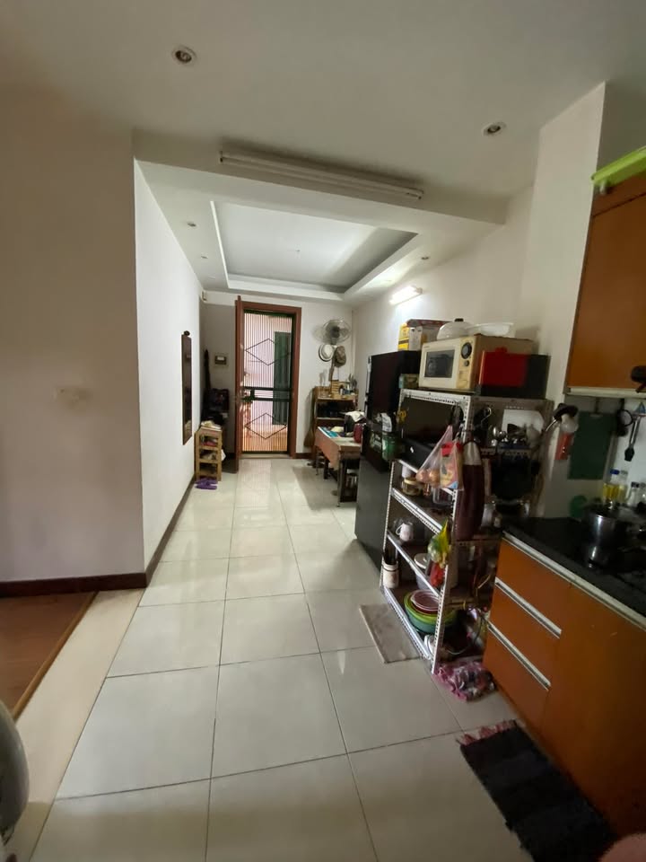 Căn hộ tập thể ngõ 319 Tam Trinh, 80m² - Chính chủ cho thuê giá tốt!