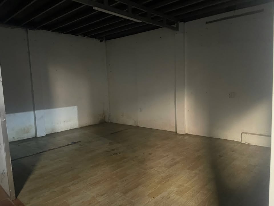 Cho thuê kho tại Trục Khả Lễ Bắc Ninh 130m² giá 12 triệu - Đường ô tô thoải mái!