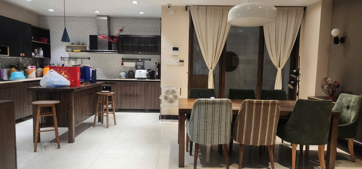 Nhà cho thuê mặt tiền Ba Đình, Đà Nẵng 140m² giá 50 triệu - Phù hợp làm văn phòng, ở ngay!