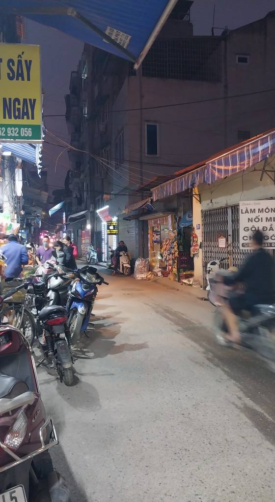 Nhà phố Lê Văn Hiến 90m² giá 22.086 tỷ - Kinh doanh sầm uất, vị trí đắc địa!