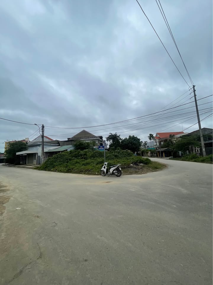 Đất nền hai mặt tiền đường Tùng Thiện Vương, Huế 209m² giá 7 tỷ - Pháp lý rõ ràng, thương lượng ngay!