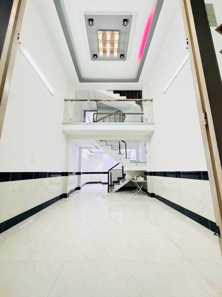 Nhà 1 Trục HXH Thông Kinh Doanh Tốt Tại P15 Tân Bình 38.5m² Giá 5.95 Tỷ - Cơ Hội Đầu Tư Sinh Lời!