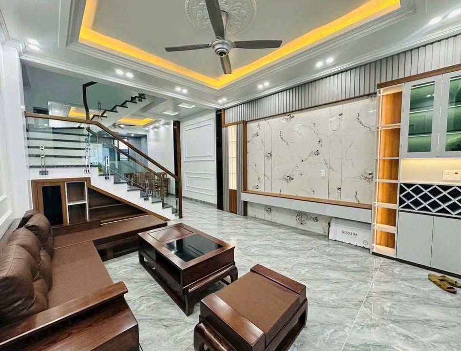 Nhà riêng Ỷ La, Dương Nội 38m² giá 5 tỷ - Pháp lý rõ ràng, vị trí đắc địa!