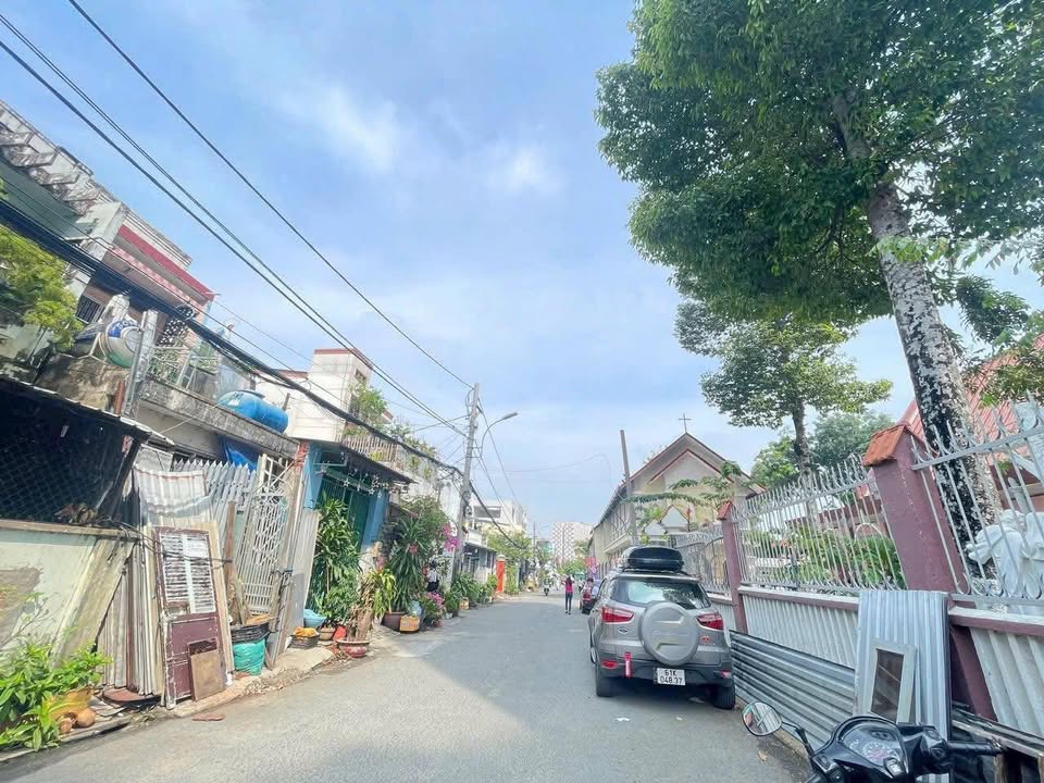 Đất 69m² mặt tiền đường ĐS17, Linh Đông, Thủ Đức - Giá 4.7 tỷ, sổ hồng chính chủ!