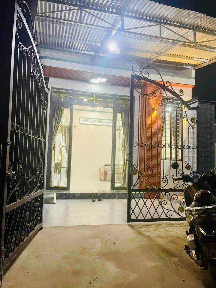 Nhà mới hoàn thiện tại phường Long Hoa, Tây Ninh 90m² giá 1.068 tỷ - Sổ hồng chính chủ!