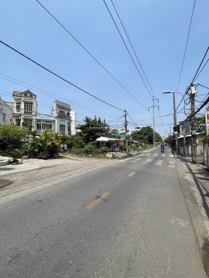 Nhà mặt tiền đường Cây Sung, P14, Q8 - 4,6 tỷ - Kinh doanh sầm uất!