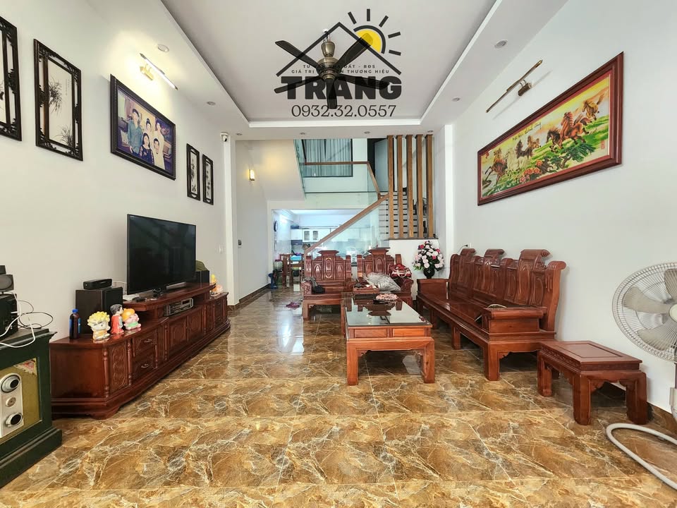 Nhà phố Đông Vệ, Thanh Hóa 70m² giá 7 tỷ - Kinh doanh tuyệt vời!