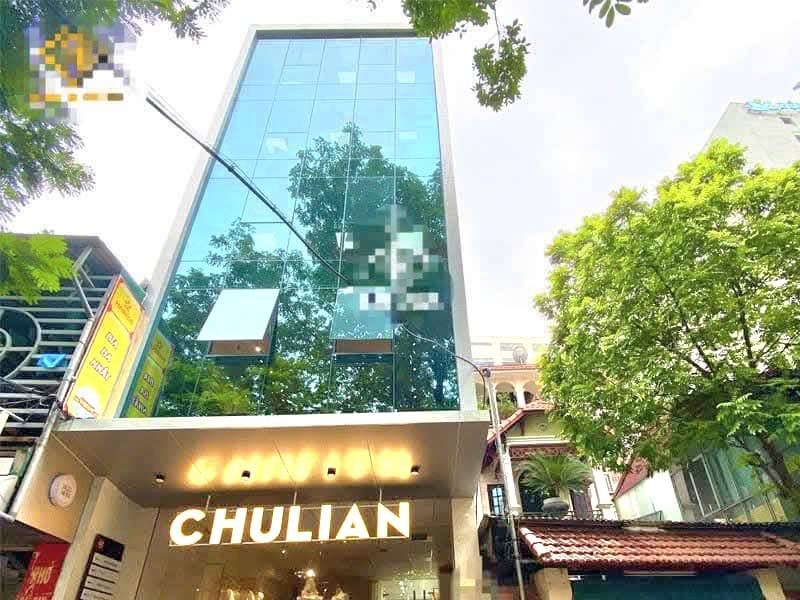 Tòa văn phòng mặt phố Chùa Láng 135m² giá 80 tỷ - Vị trí đắc địa kinh doanh