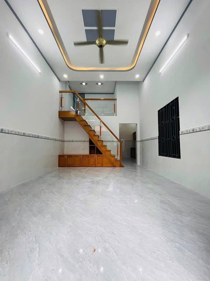 Nhà phố Tân Đông Hiệp, Dĩ An 57m² giá 1.69 tỷ - Nhà mới đẹp, tiện kinh doanh!