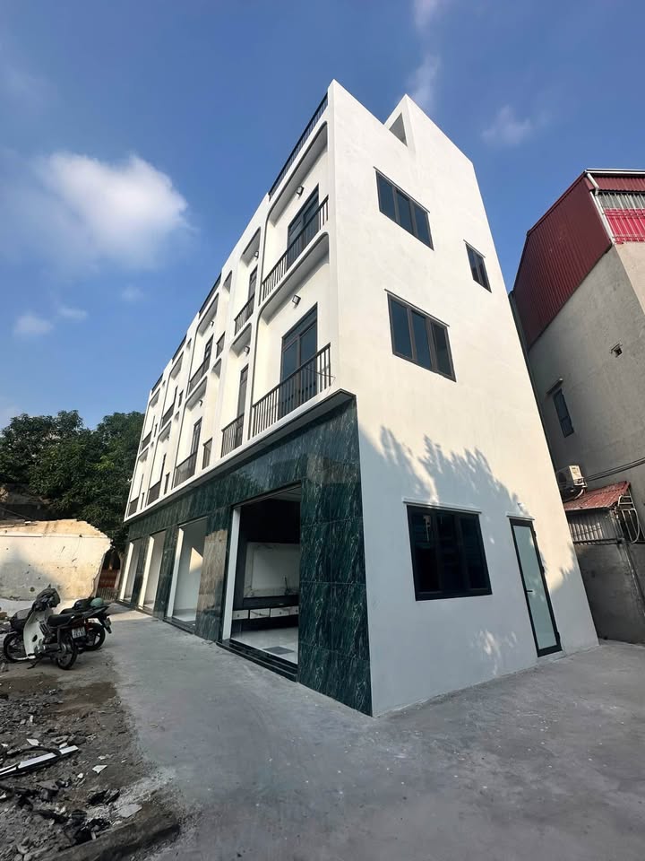 Nhà 4 tầng trung tâm Hải Dương 40m² giá 2.2 tỷ - Thiết kế hiện đại, gần chợ và trường học!