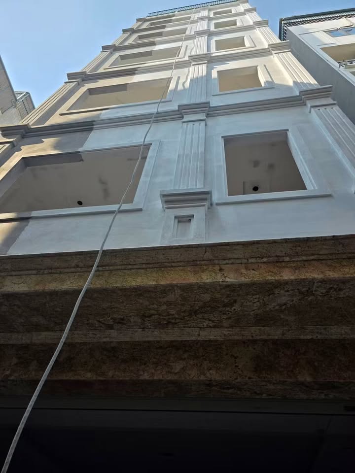 Nhà Phố Phạm Văn Đồng 43m² giá 18.8 tỷ - Đầu tư sinh lời ngay lập tức!