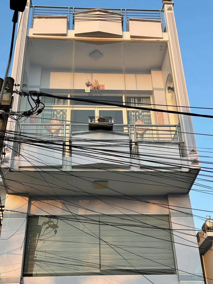 Nhà nguyên căn 3 phòng ngủ tại Đông Xuyên, Long Xuyên giá 5 triệu - Không thể bỏ lỡ!