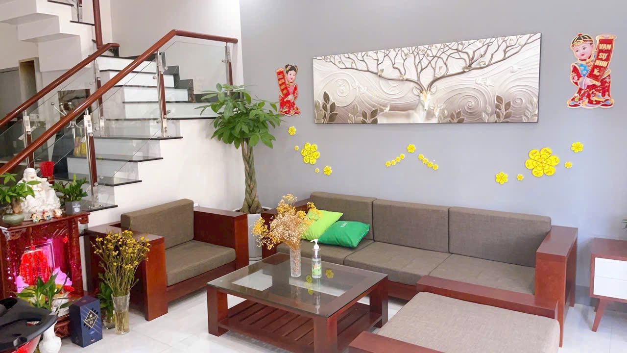 Nhà đẹp có sân vườn tại KCN Long Đức 1000m² giá 3.95 tỷ - Sẵn sàng đón chủ mới!