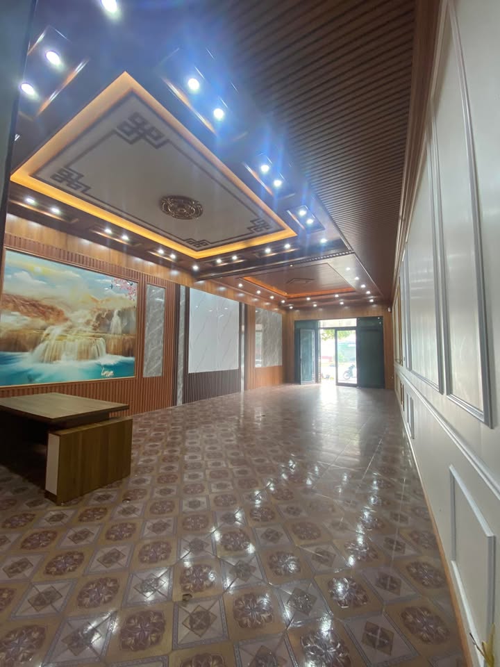 Nhà cho thuê tại Trần Phú, Vĩnh Yên 130m² giá 5 triệu - Thích hợp cho kinh doanh hoặc văn phòng!