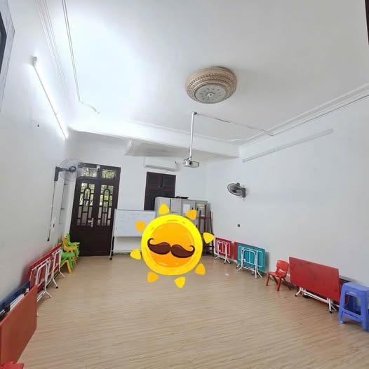 Nhà 4 tầng mặt đường Huyền Quang, Bắc Ninh 93m² giá 20 tỷ - Kinh doanh sầm uất!