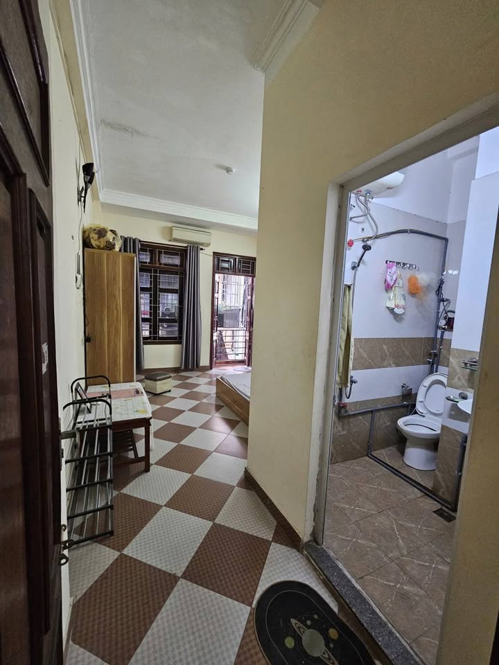 Phòng trọ khép kín 38m² tại Đường Phan Bá Vành, Từ Liêm - Giá chỉ 3.2 triệu/tháng!